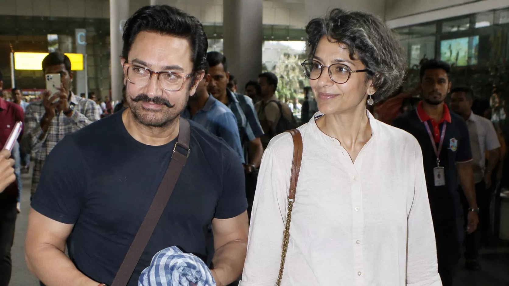 aamir-khan-gauri-spratt-wedding-airport-video-july-2026